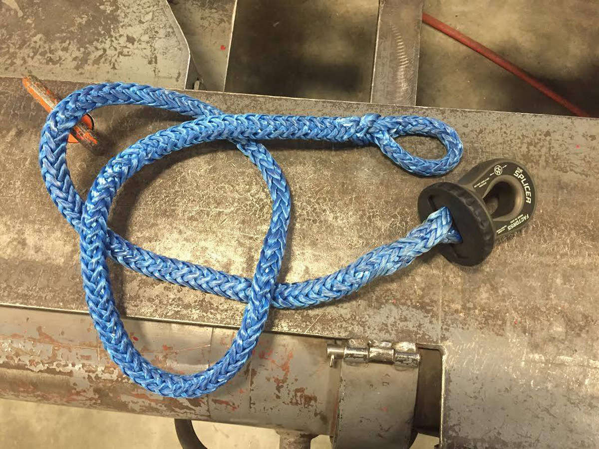 Factor 55 Splicer 3/8-1/2 Inch Synthetic Rope Splice On Shackle Mount Red