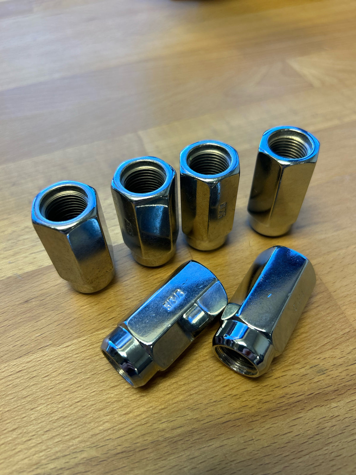 BUDGET 5/8" RACING LUG NUT 60 DEGREE