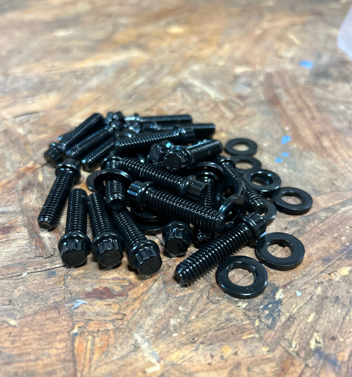 12PT Grade 8 Beadlock Bolt Kit Gloss E-Coat