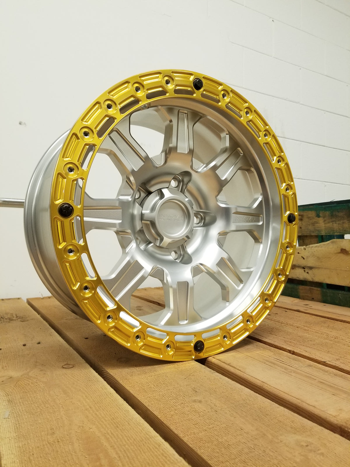 TECHLIGHT SIMULATED BEADLOCK RING