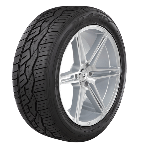 Nitto NT420V 275/45R20 tire - Nitto N206-770