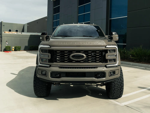 Front view of the Ford F-450 Super Duty Platinum dually